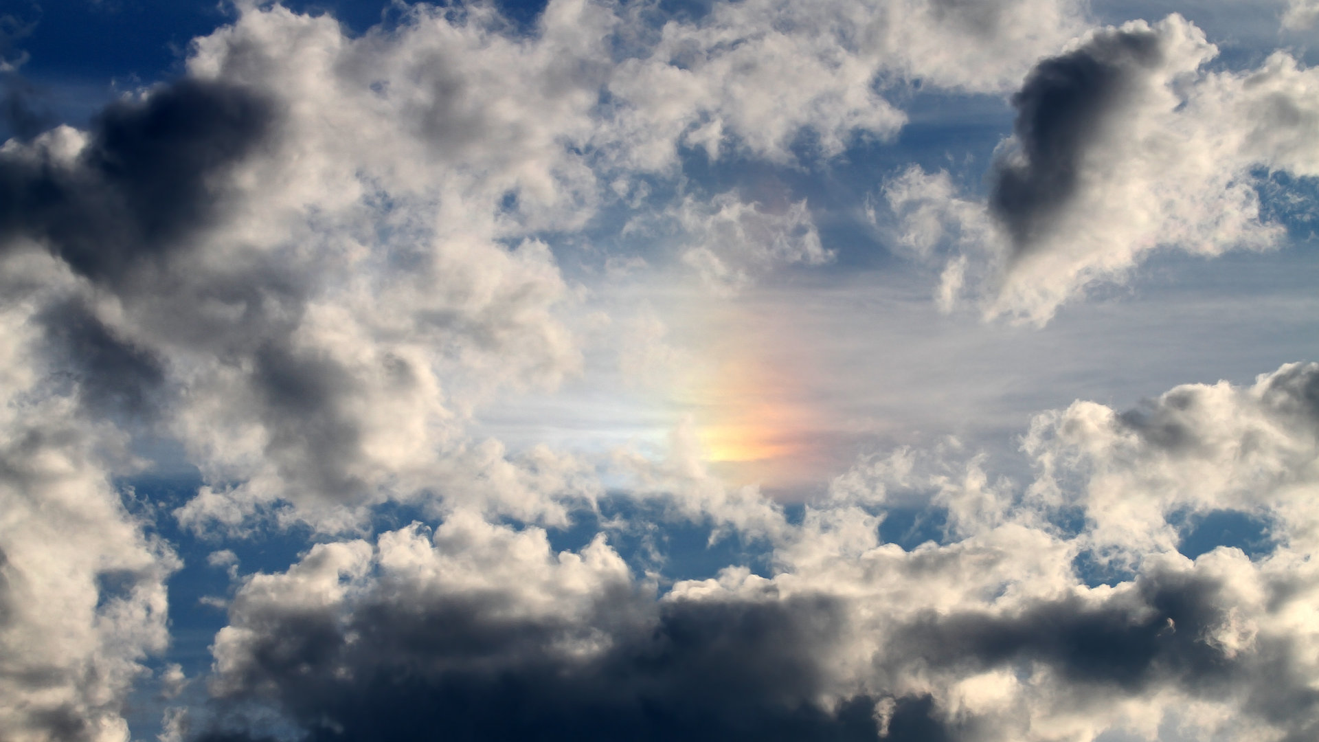 开云下载-曼联逆转狼队，B费补时绝杀引爆梦剧场，曼联逆转夺冠